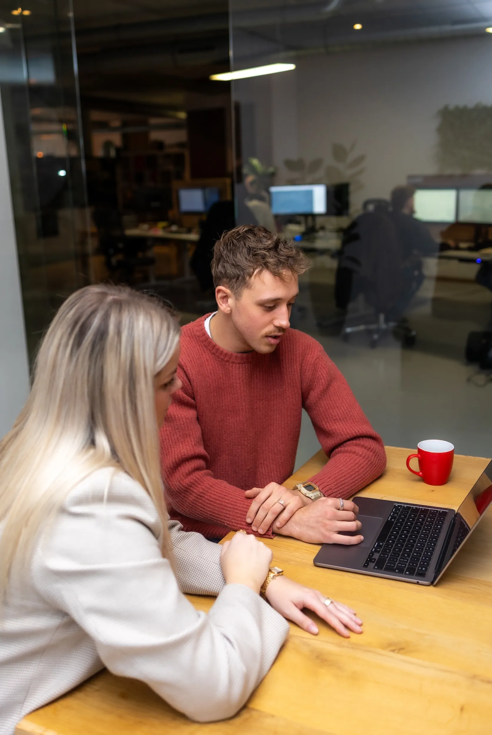 cross internet vacatures